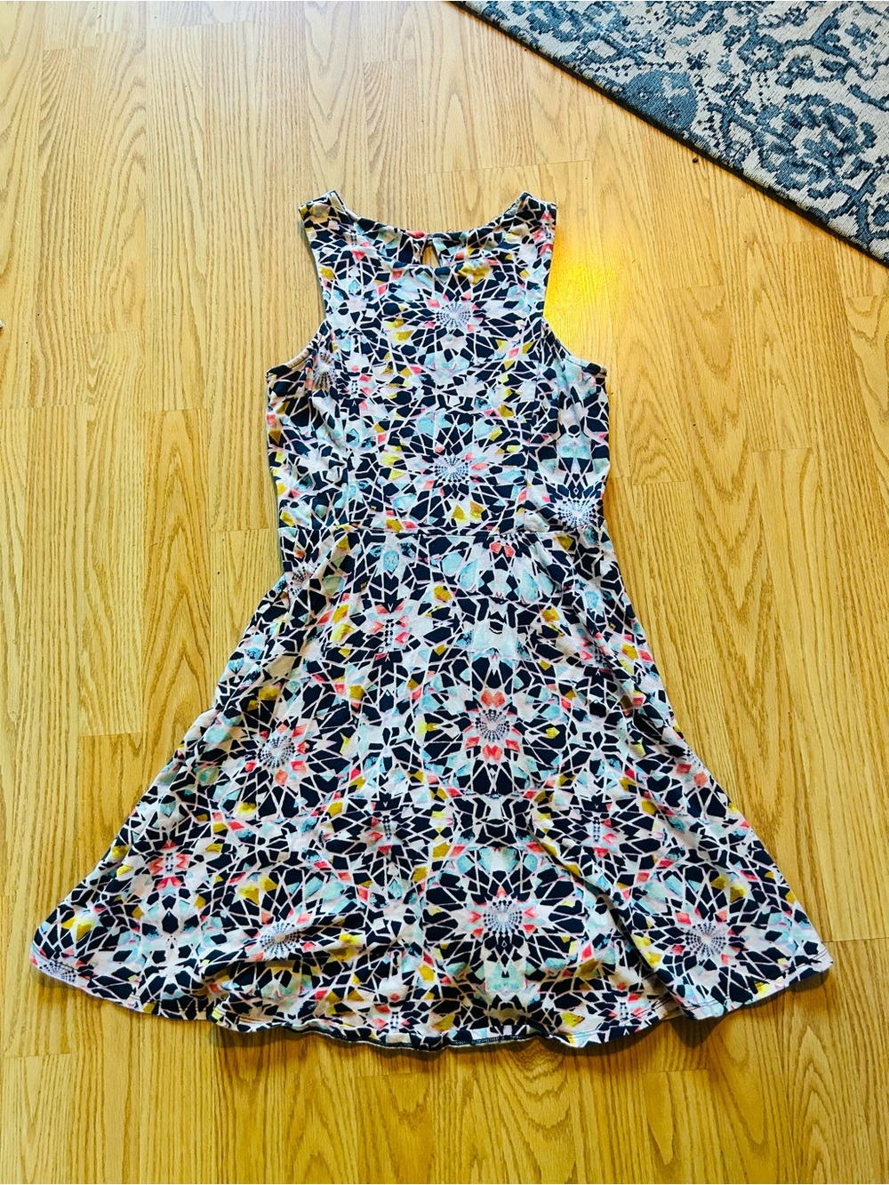 Women’s Floral Mosaic Print Sleeveless Dress - Multicolor Sz S/M